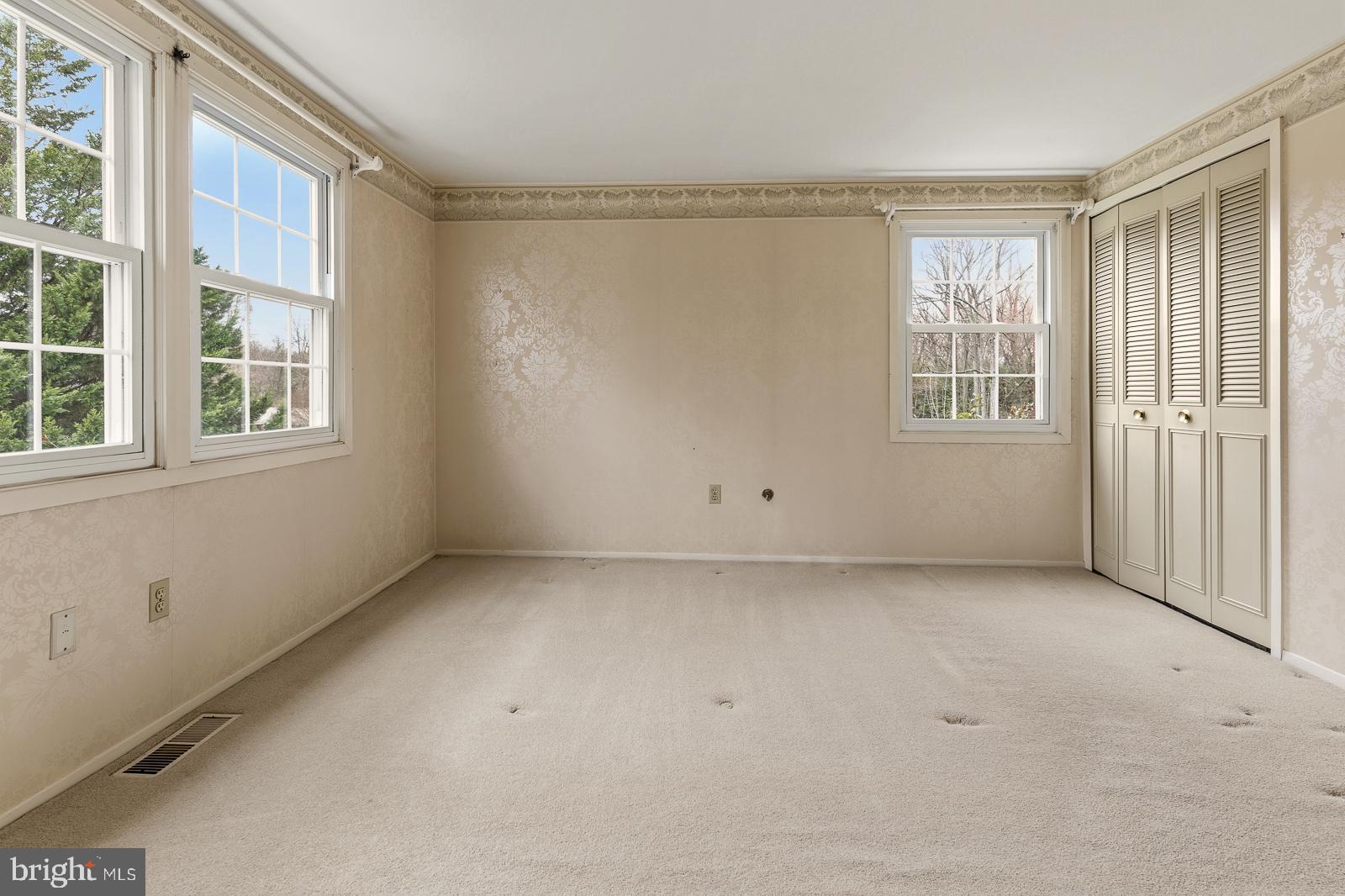 8714 Granite Lane Laurel, MD 20708 - Photo 29 of 35 an empty room with a window