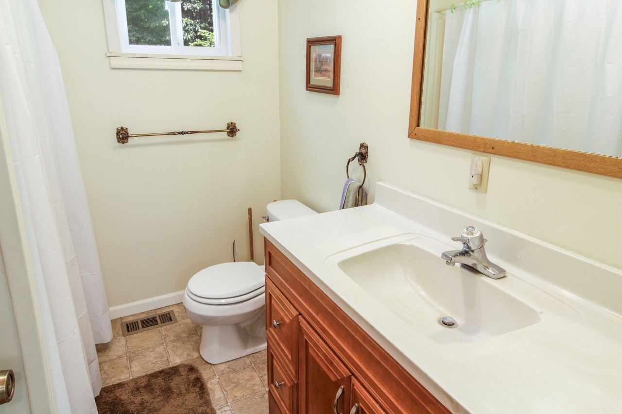 12867 Cinder Road Beulah, MI 49617 - Photo 13 of 19 1876057-13.JPG