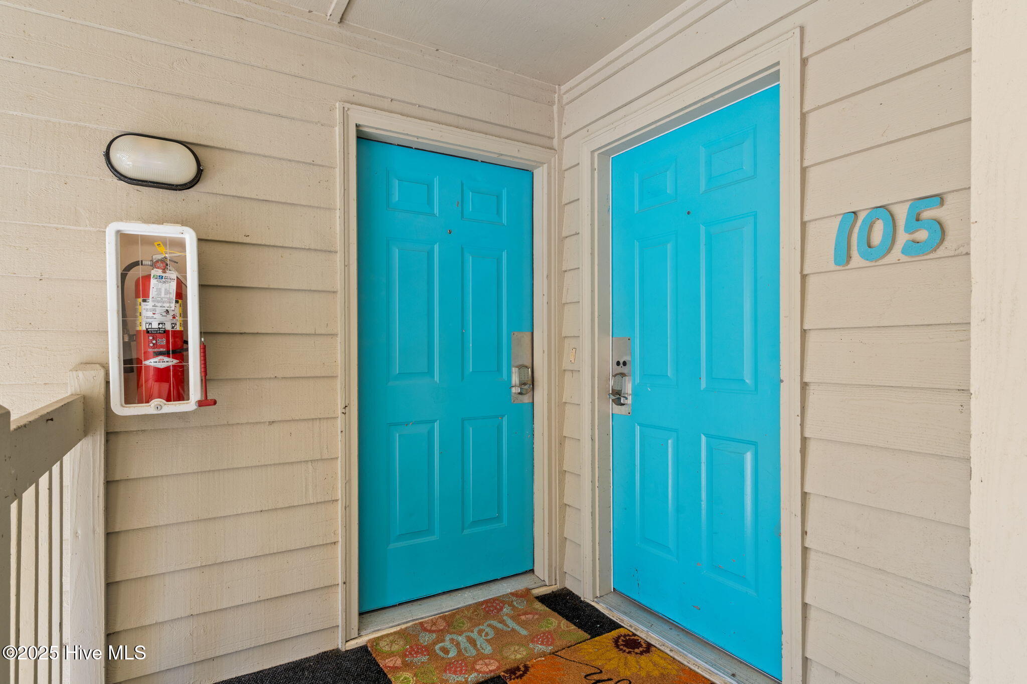 213 Clubhouse Road, Unit 105 Sunset Beach, NC 28468 - Photo 2 of 36 entry - lockout or main suite