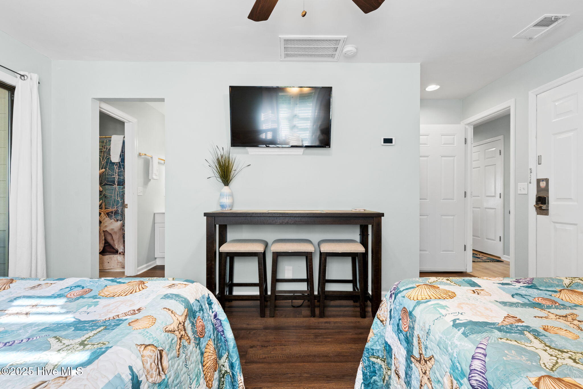 213 Clubhouse Road, Unit 105 Sunset Beach, NC 28468 - Photo 22 of 36 lockout bedroom spacious