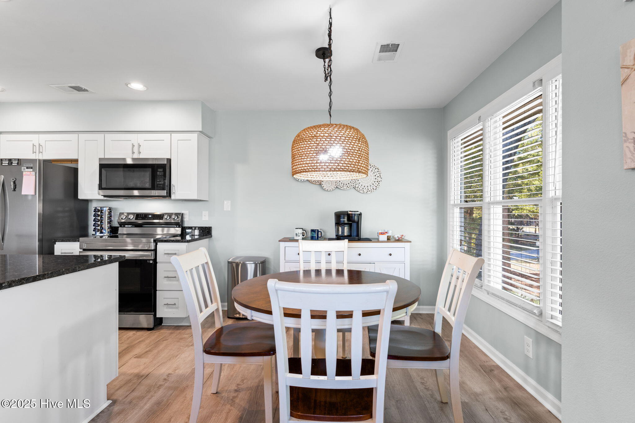 213 Clubhouse Road, Unit 105 Sunset Beach, NC 28468 - Photo 8 of 36 dining-eating area