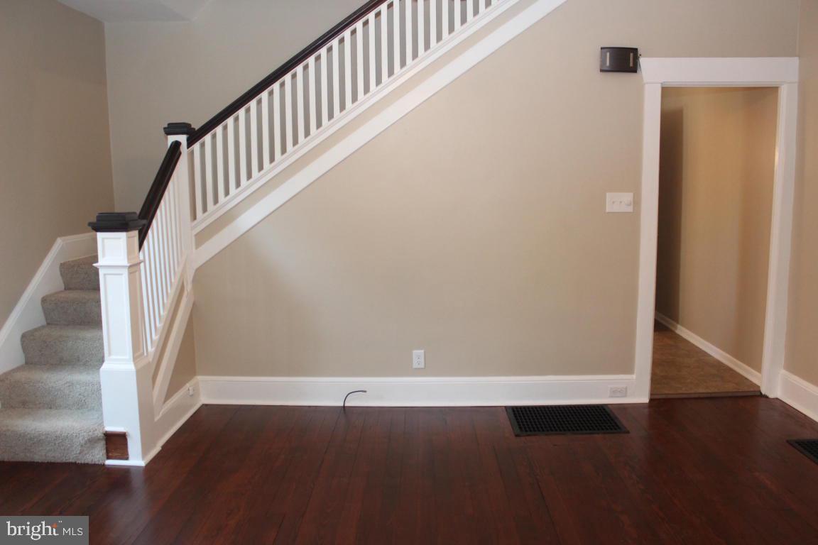 127 West Orange Street Lititz, PA 17543 - Photo 14 of 33