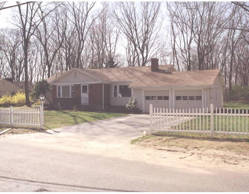 169 Lovell Road Holden, MA 01520 - Photo 1 of 7 Gallery Image 1