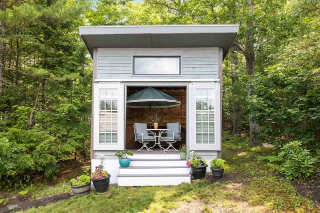 $899,000 | 151 Beech Hill Road, Andover, NH 03216