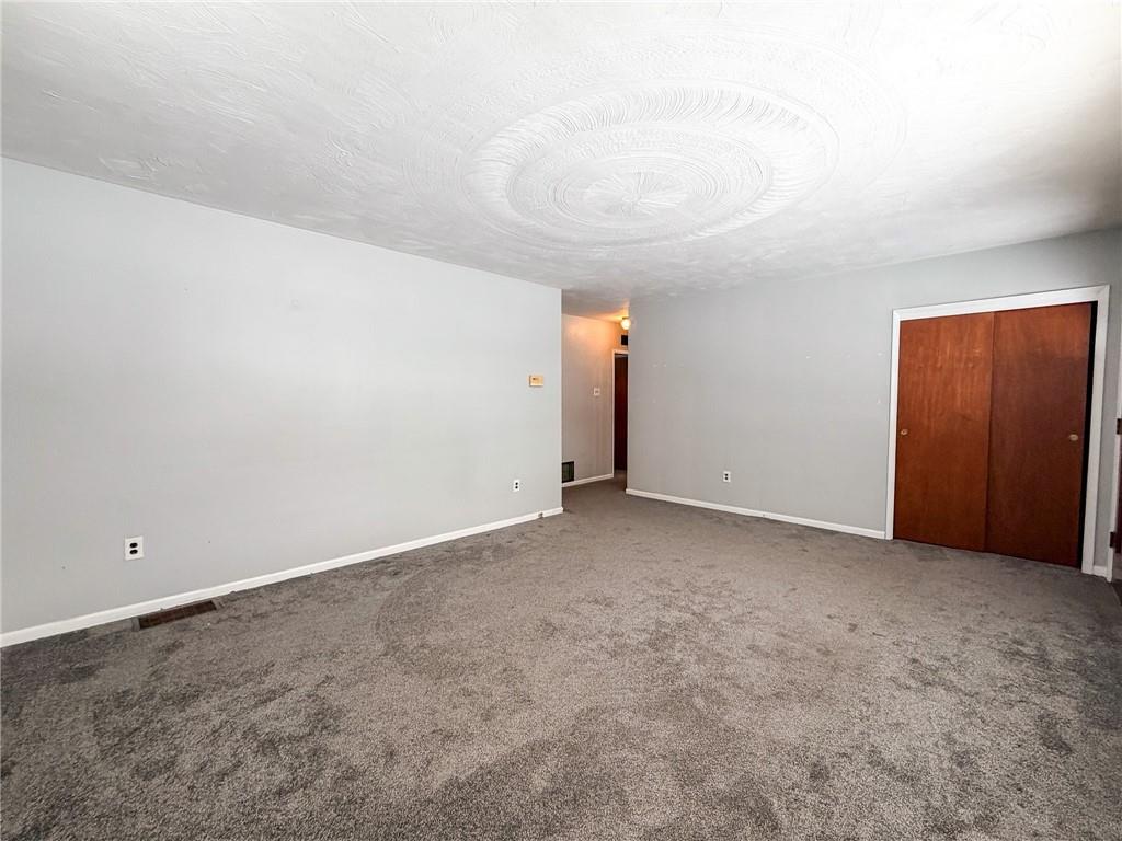 6 Logan Avenue Lyndora, PA 16045 - Photo 5 of 20