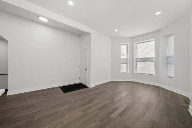 $469,900 | 3824 West Fulton Street, Chicago, IL 60624