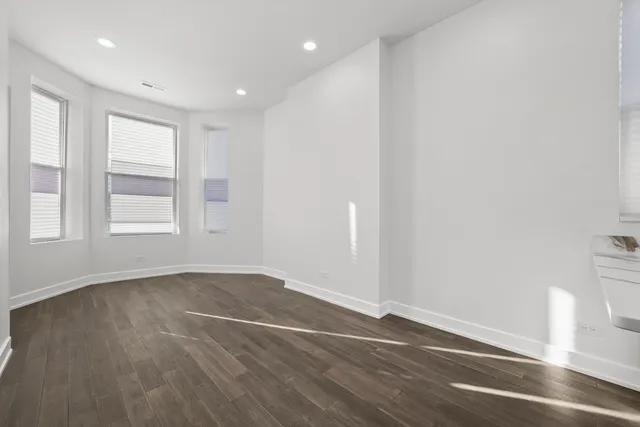 $469,900 | 3824 West Fulton Street, Chicago, IL 60624