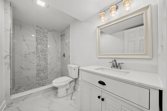 $469,900 | 3824 West Fulton Street, Chicago, IL 60624