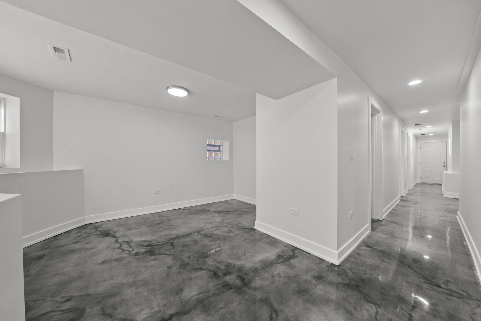 3824 West Fulton Street Chicago, IL 60624 - Photo 19 of 30 a view of an empty room