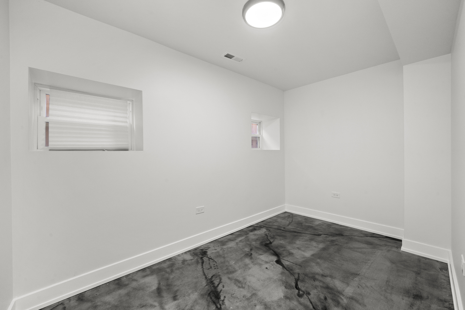 3824 West Fulton Street Chicago, IL 60624 - Photo 21 of 30 a view of a room