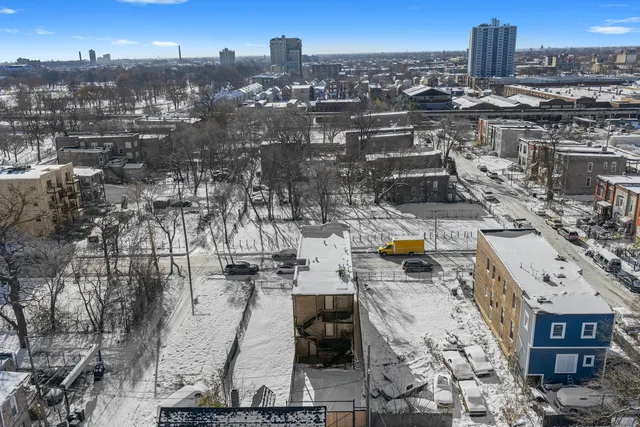 $469,900 | 3824 West Fulton Street, Chicago, IL 60624