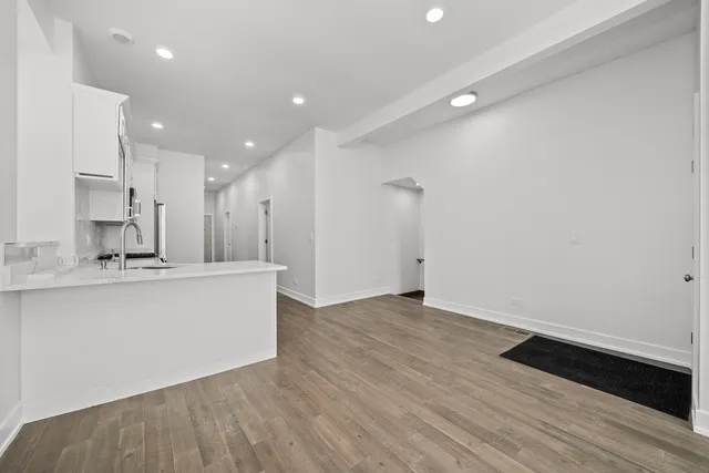 $469,900 | 3824 West Fulton Street, Chicago, IL 60624