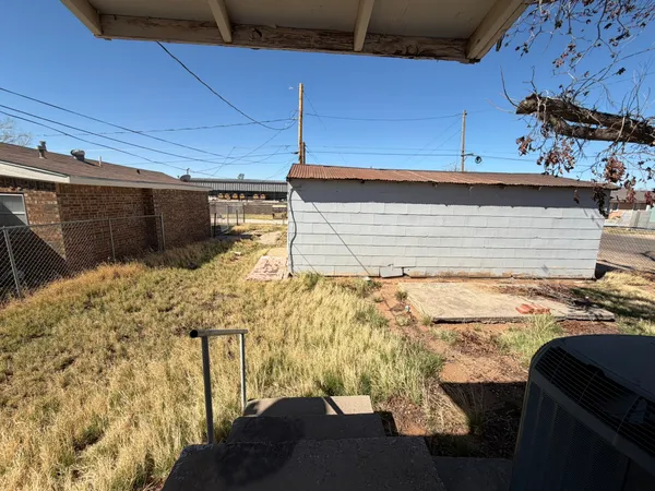 $150,000 | 813 Northwest 1st Street, Andrews, TX 79714