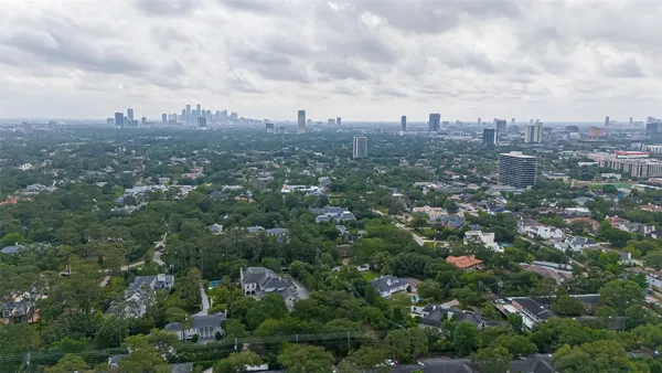 a picture of city view