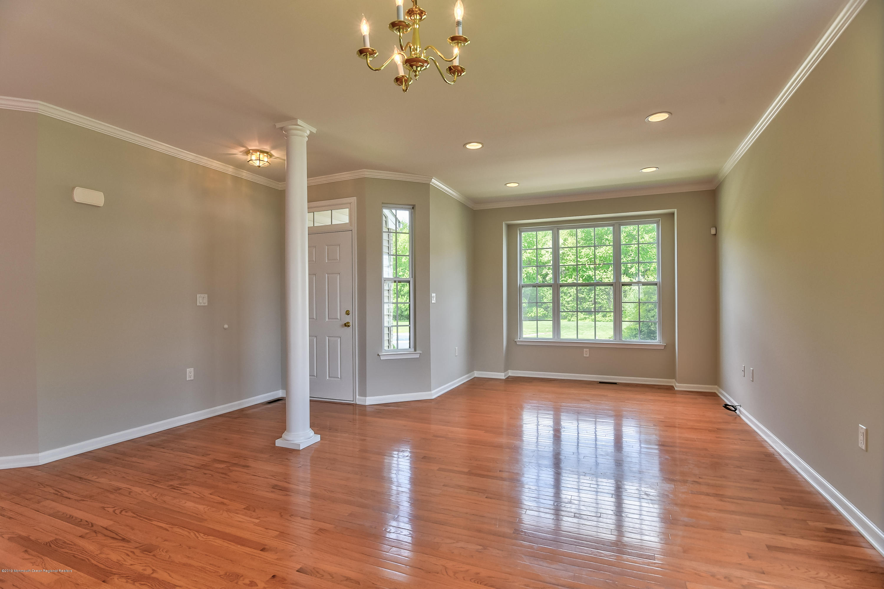 5 Carnation Road Monroe Township, NJ 08831 - Photo 3 of 25 DSC_7827_8_9-25