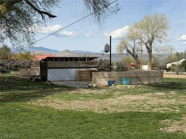$305,000 | 187 North Main Street, Lund, NV 89317