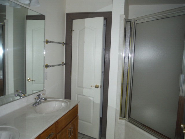 13103 5th Street Lillian, AL 36549 - Photo 10 of 37 Master bath