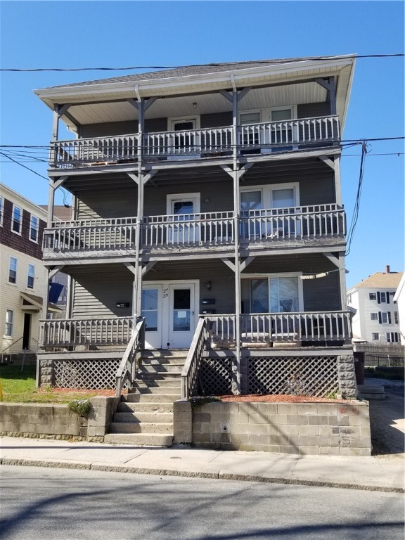 277 Mason Street Woonsocket, RI 02895 - Photo 1 of 9 Gallery Image 1
