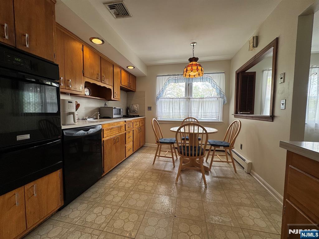 91 Hasbrouck Avenue Emerson, NJ 07630 - Photo 9 of 16