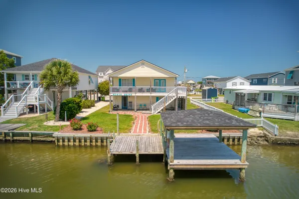$1,089,900 | 1041 1st Street, Surf City, NC 28445