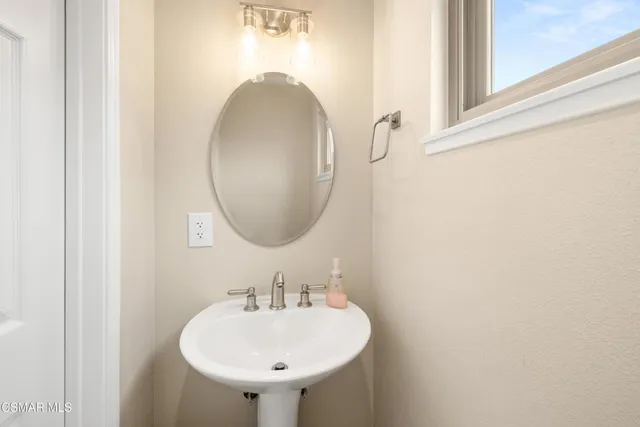 $1,100,000 | 1195 Rotella Street, Newbury Park, CA 91320