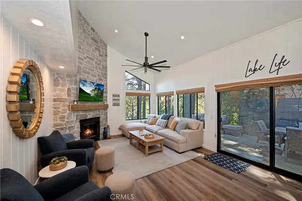$750,000 | 27657 Peninsula Drive, Unit 135, Lake Arrowhead, CA 92352