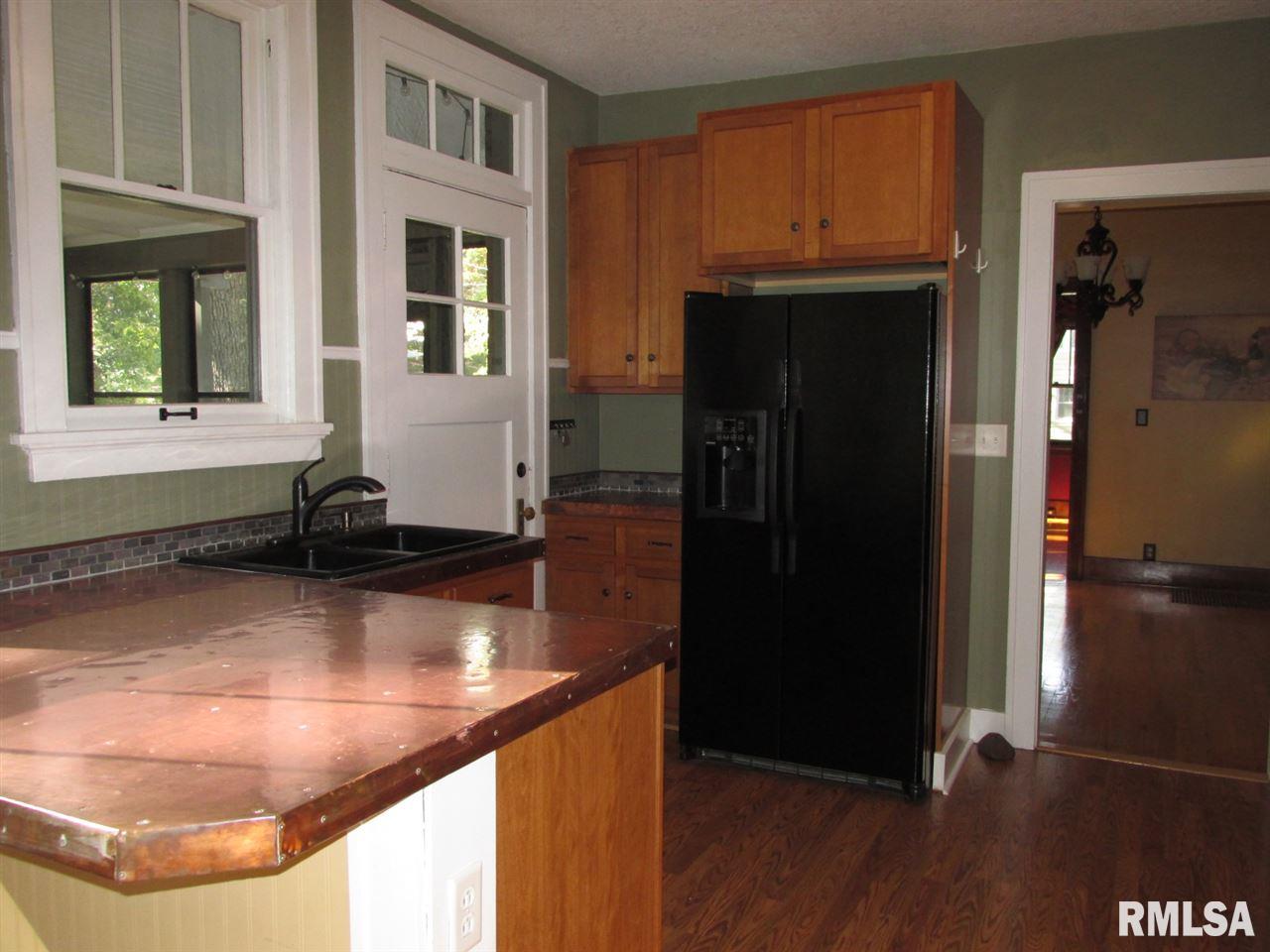 2334 11th Street Moline, IL 61265 - Photo 7 of 24