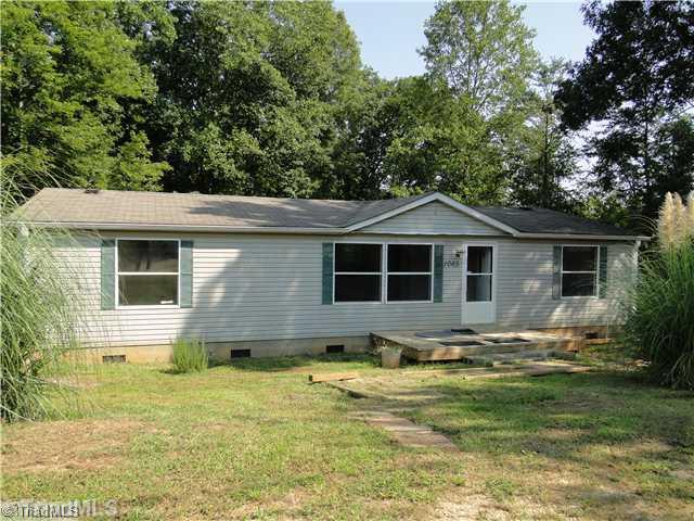 1605 Hanson Road King, NC 27021 - Photo 1 of 13 Exterior Front.