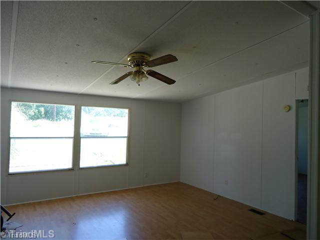 1605 Hanson Road King, NC 27021 - Photo 6 of 13 Living Room.