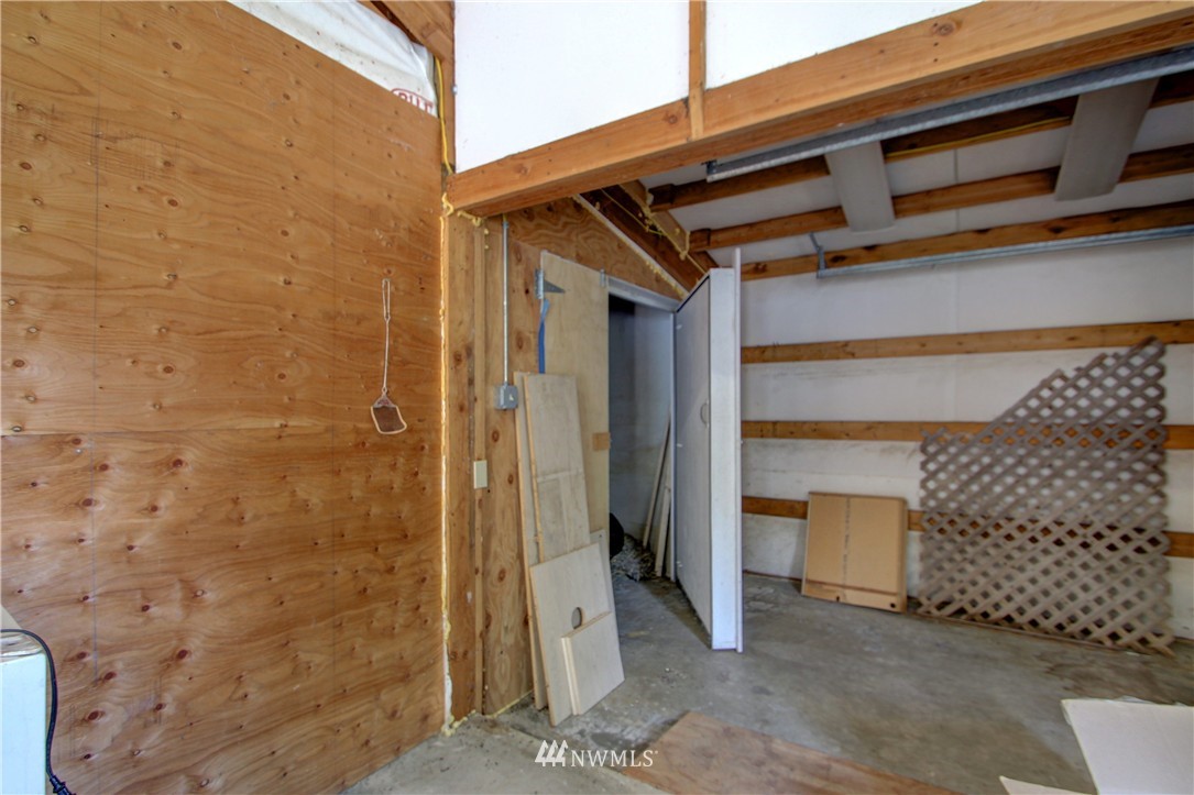 6074 South Shore Road Anacortes, WA 98221 - Photo 9 of 25 Gallery Image 9