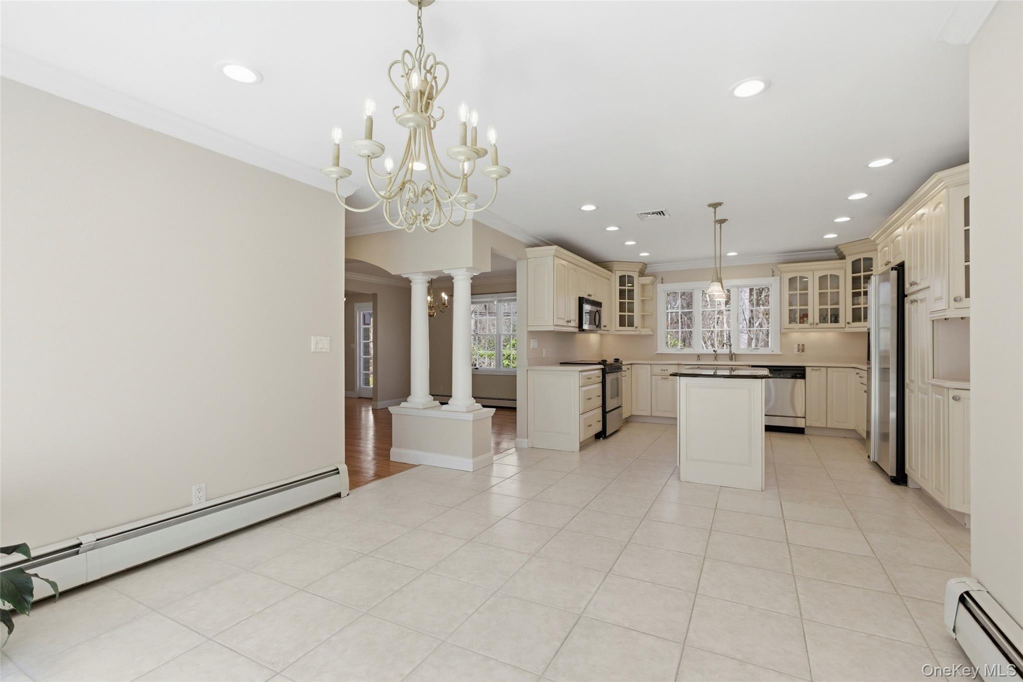 14 Blueberry Ridge Road Setauket, NY 11733 - Photo 25 of 34