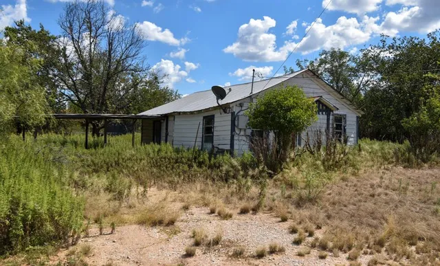 $17,000 | 1101 South Plum Street, Brady, TX 76825