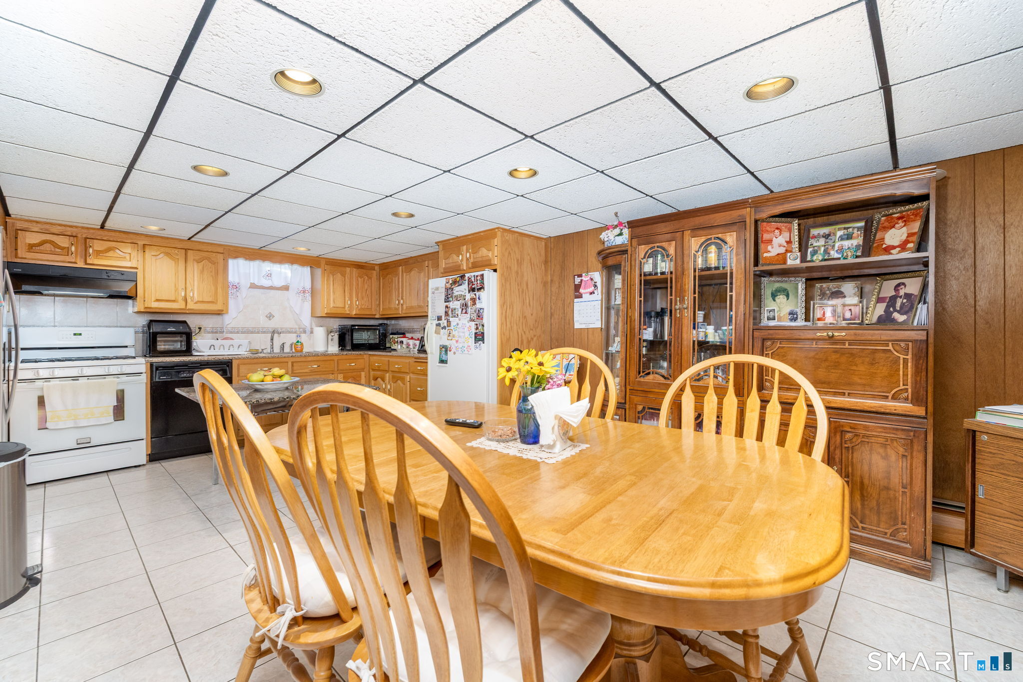 20 Terrace Road Wethersfield, CT 06109 - Photo 19 of 39 Gallery Image 19