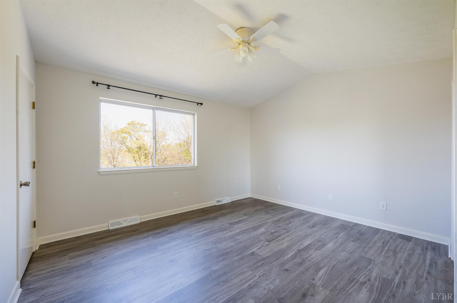 424 Oak Point Road Forest, VA 24551 - Photo 21 of 52