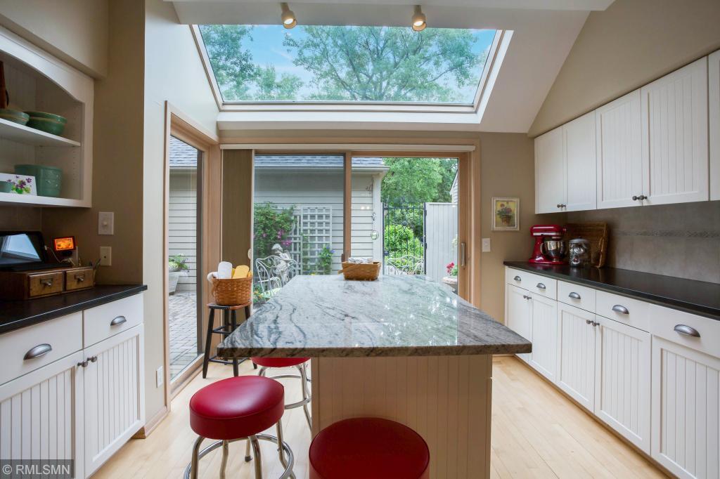 4614 Bayswater Road Excelsior, MN 55331 - Photo 4 of 25 Gallery Image 4