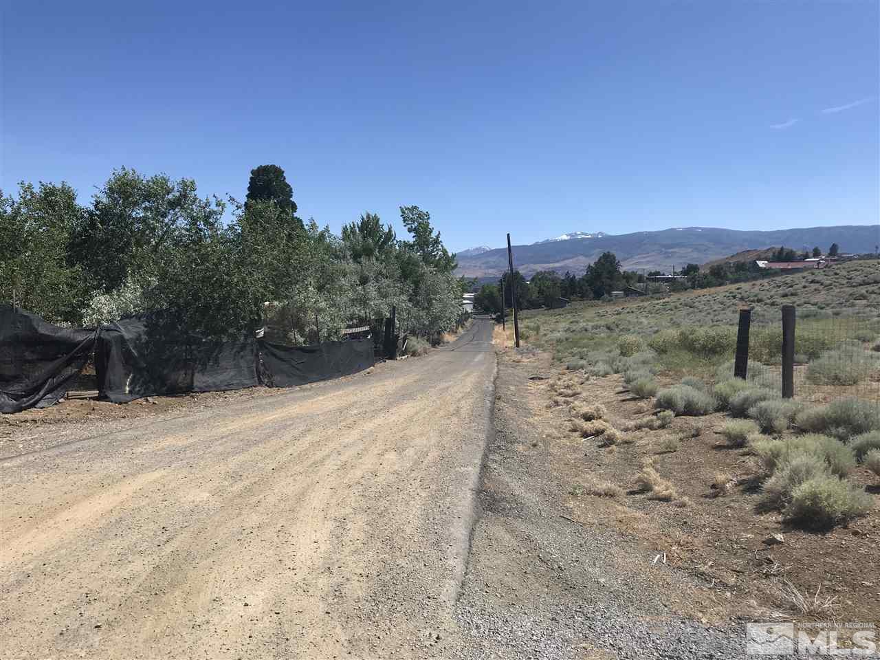 5185 Waldren Reno, NV 89506 - Photo 4 of 8 a view of a dry yard with wooden fence