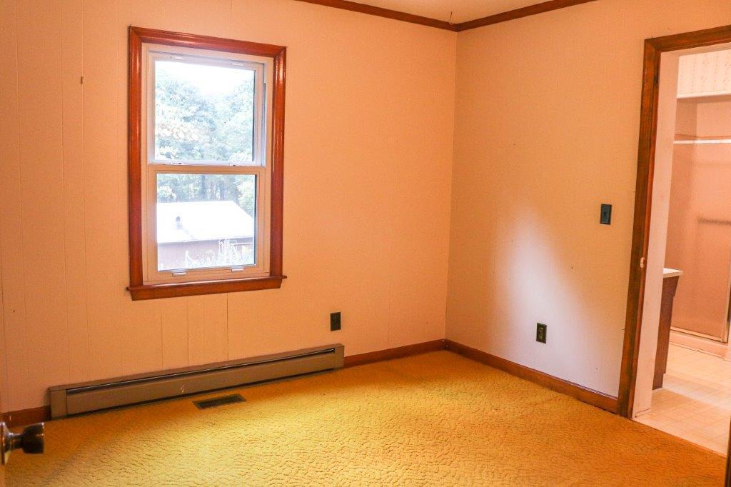197 Silverleaf Road Southeast Floyd, VA 24091 - Photo 12 of 27 an empty room with a window