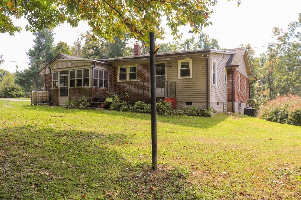 197 Silverleaf Road Southeast Floyd, VA 24091 - Photo 20 of 27 a view of a house with a yard