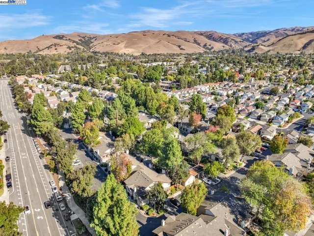 $698,000 | 976 Huntington Terrace, Fremont, CA 94536