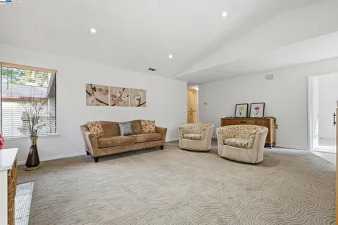 $698,000 | 976 Huntington Terrace, Fremont, CA 94536