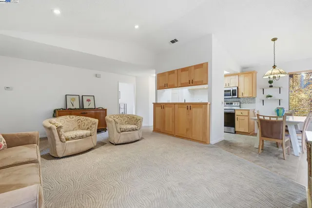 $698,000 | 976 Huntington Terrace, Fremont, CA 94536