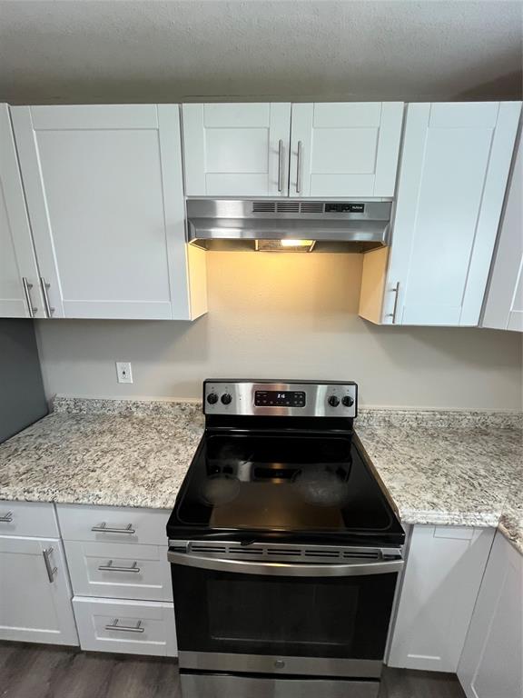 7046 Forney Road Dallas, TX 75227 - Photo 8 of 19 Kitchen