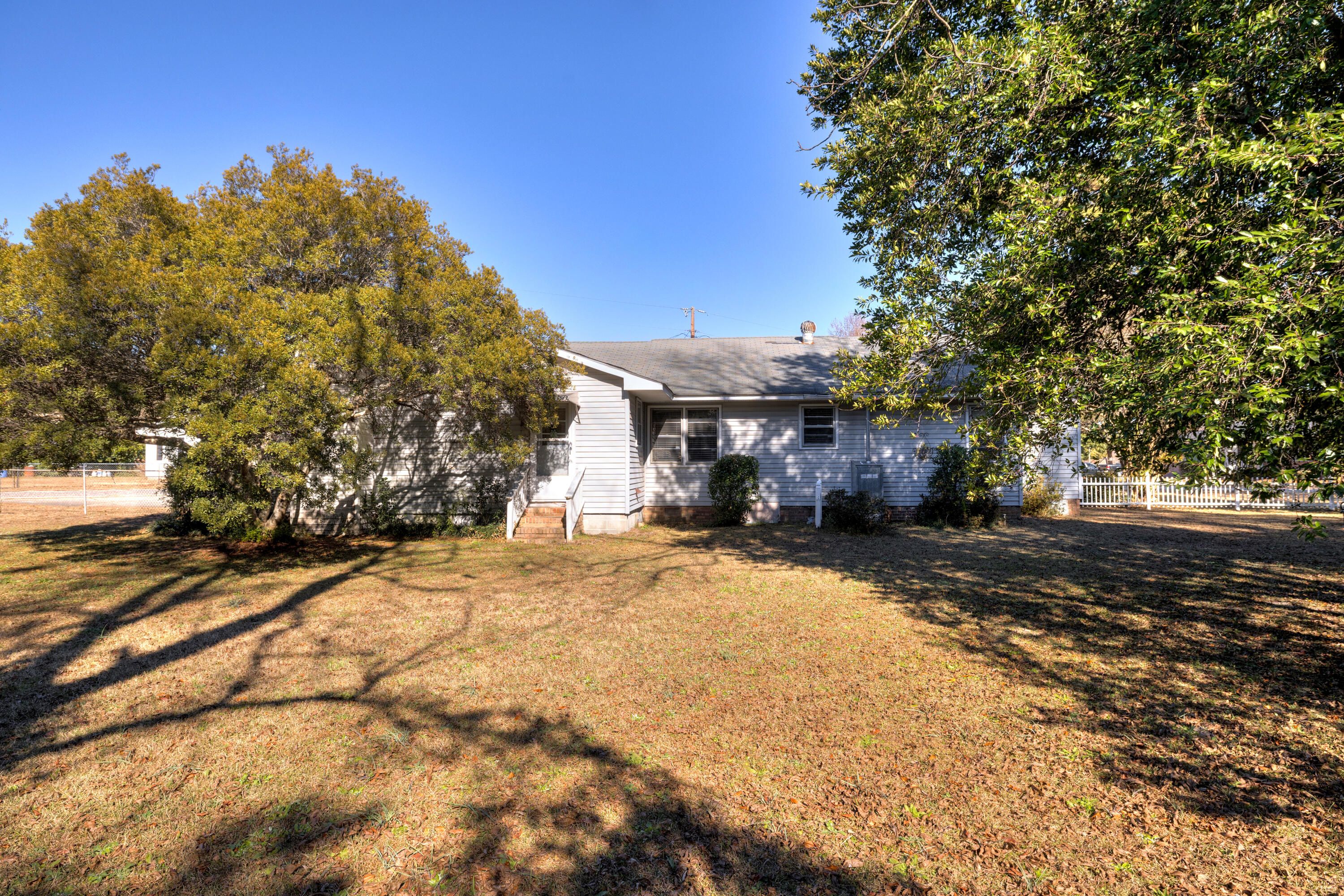 302 Stuckey Street Sumter, SC 29150 - Photo 36 of 36 08