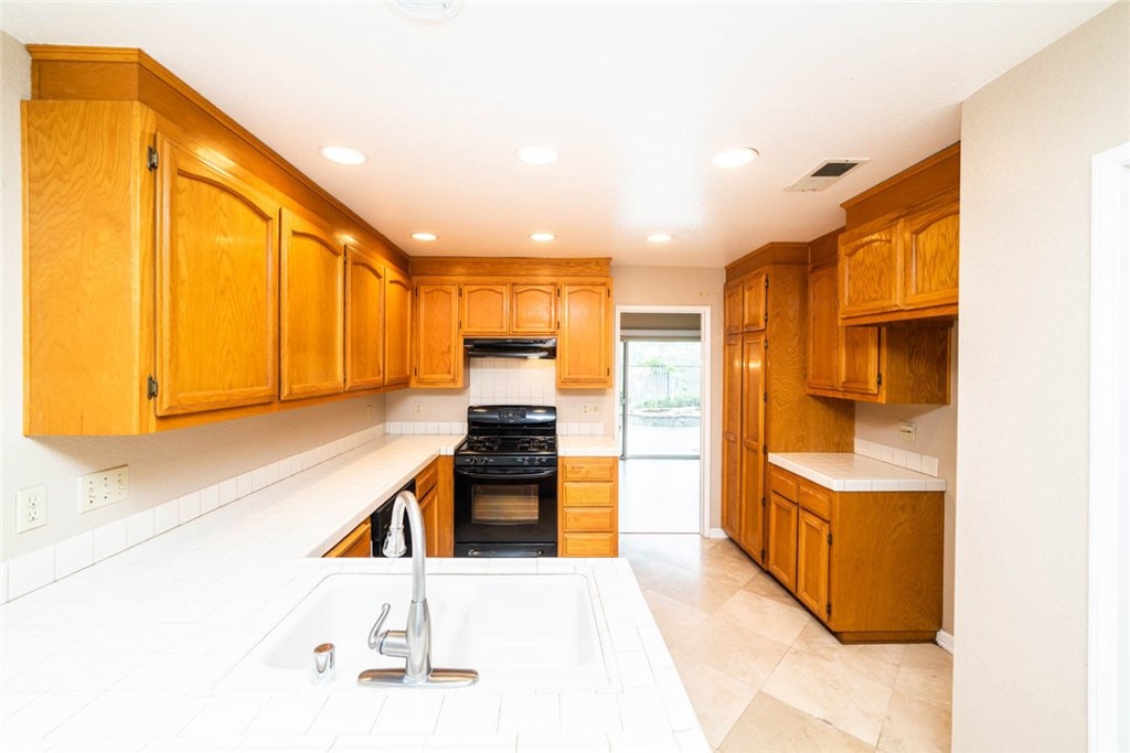 25 Parkman Road East Laguna Niguel, CA 92677 - Photo 9 of 36