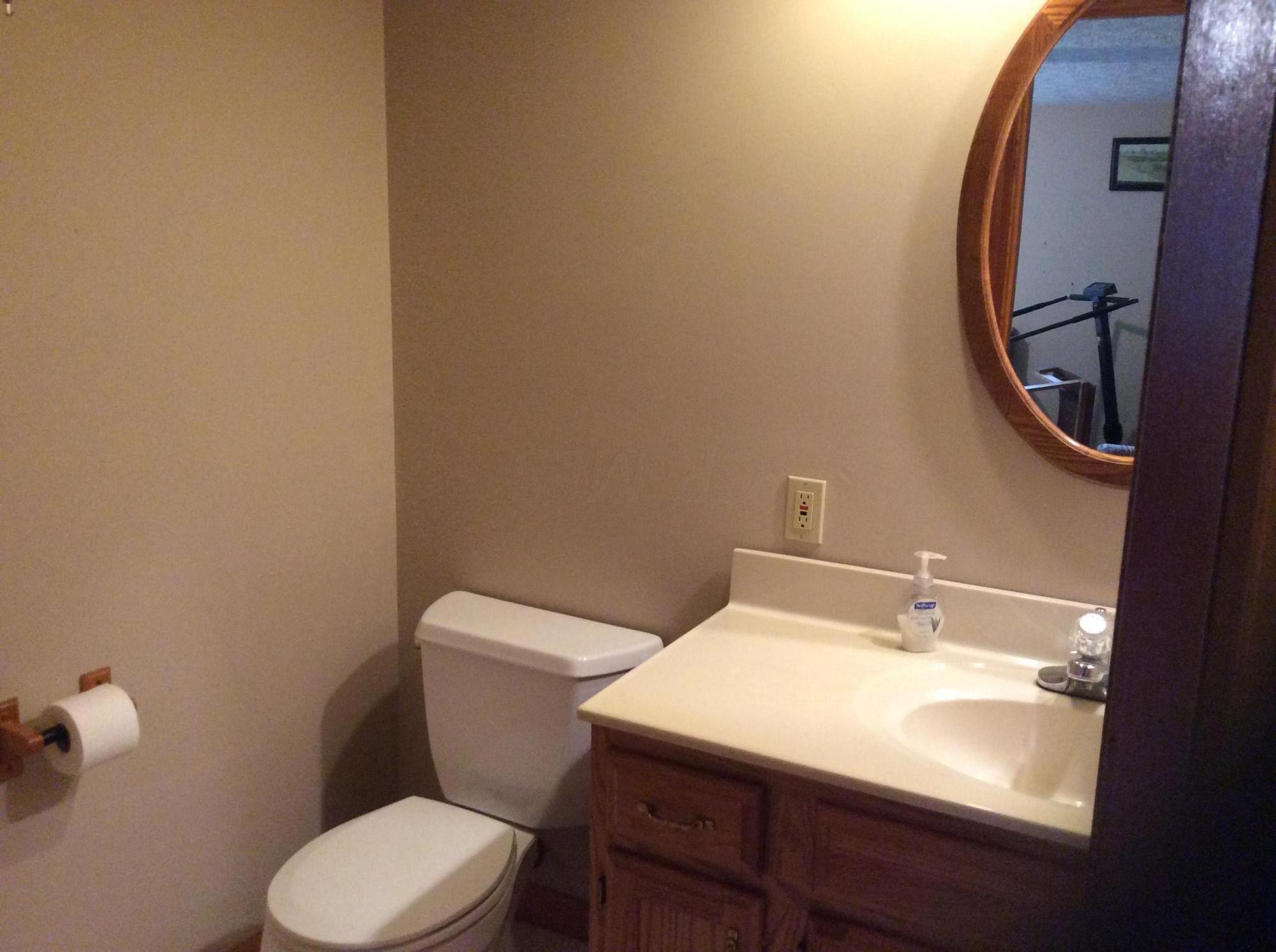 3769 Wheeling Road Northeast Lancaster, OH 43130 - Photo 19 of 24 Gallery Image 19