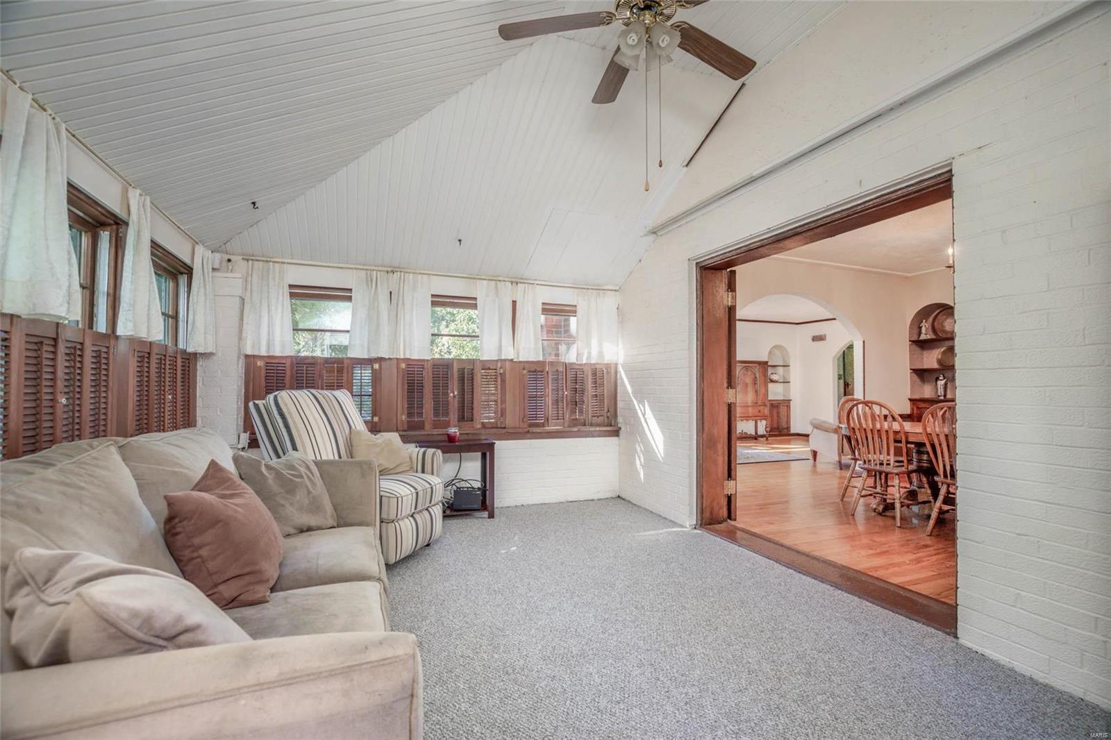 203 Darst Road St. Louis, MO 63135 - Photo 9 of 22 Gallery Image 9