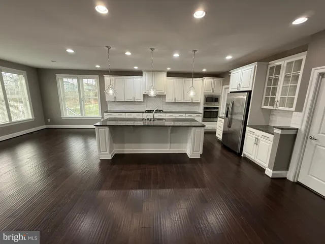 $5,600 | 42635 Gold Thread Drive, Chantilly, VA 20152