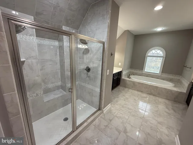 $5,600 | 42635 Gold Thread Drive, Chantilly, VA 20152