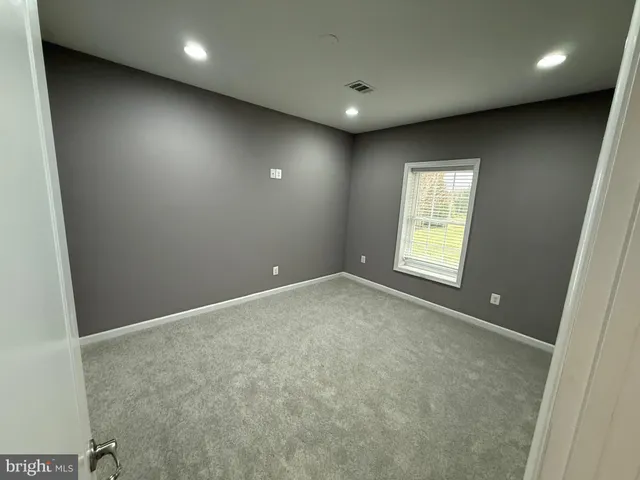 $5,600 | 42635 Gold Thread Drive, Chantilly, VA 20152