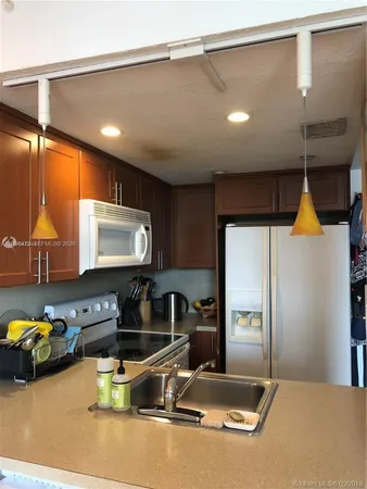 $2,500 | 1035 West Avenue, Unit 306, Miami Beach, FL 33139